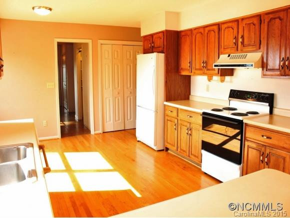 550 CRYSTAL HEIGHTS DRIVE - Photo 9