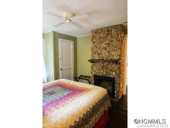 560 West Probart Street - Photo 14