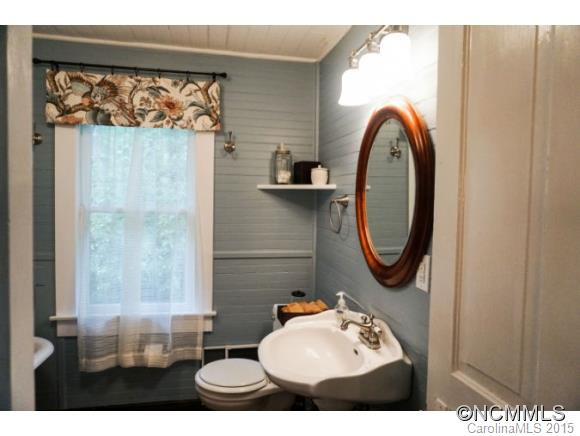 560 West Probart Street - Photo 16