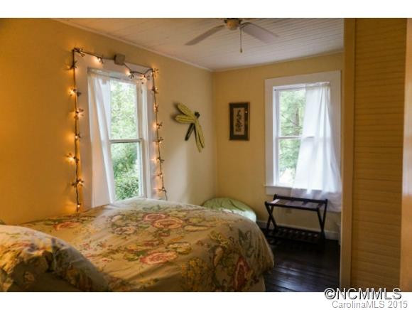 560 West Probart Street - Photo 17
