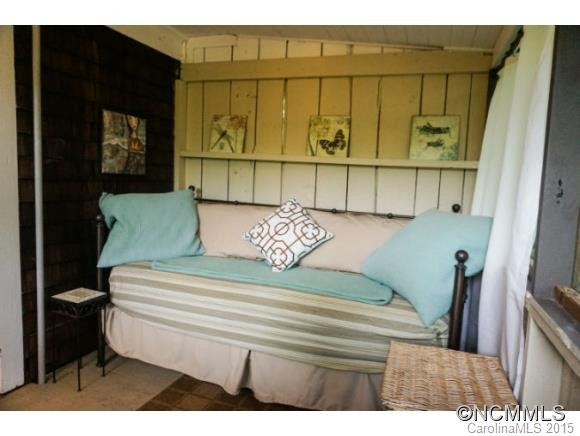 560 West Probart Street - Photo 20