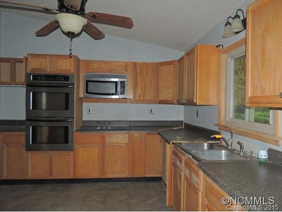 14 OAK RIDGE ROAD - Photo 2