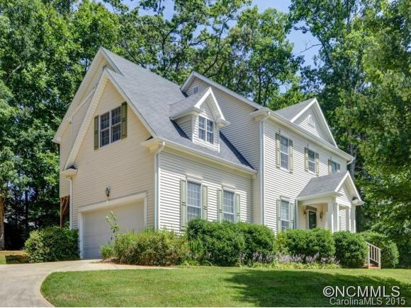 921 Woodvine Road - Photo 2