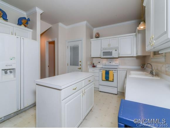 921 Woodvine Road - Photo 12