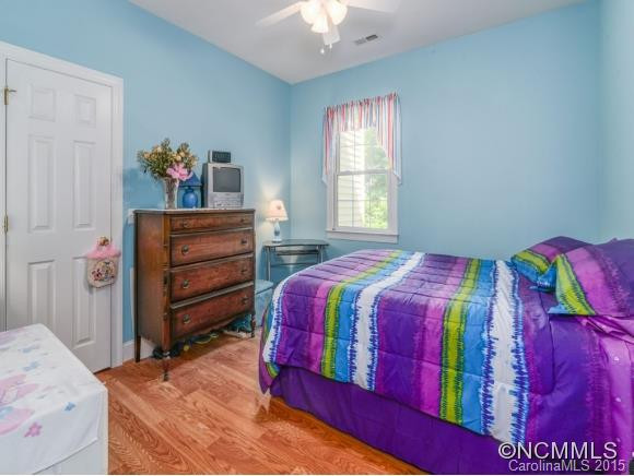 921 Woodvine Road - Photo 16