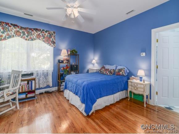 921 Woodvine Road - Photo 18