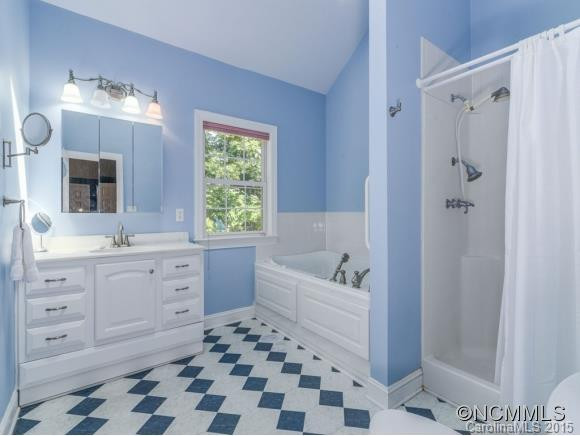 921 Woodvine Road - Photo 19