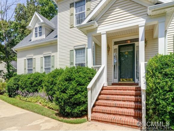 921 Woodvine Road - Photo 3