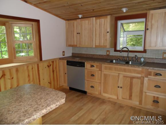 251 Village Lane - Photo 3