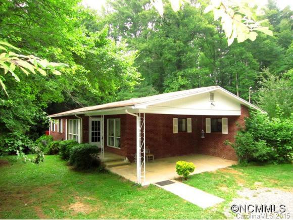 16 Woods Road