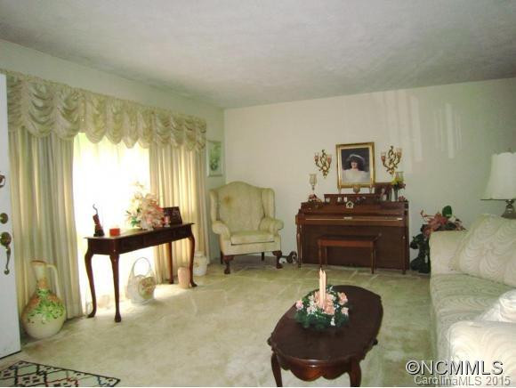 16 Woods Road - Photo 2