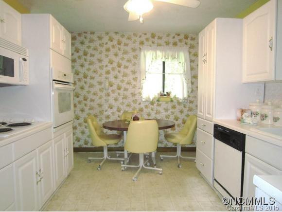 16 Woods Road - Photo 8