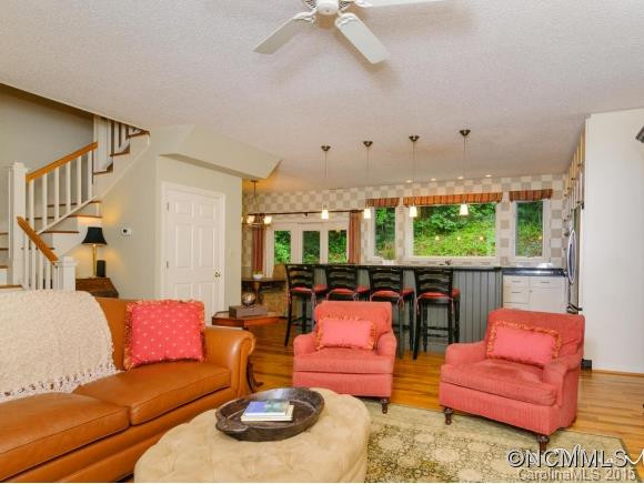 149 Wolfe Cove Road - Photo 3