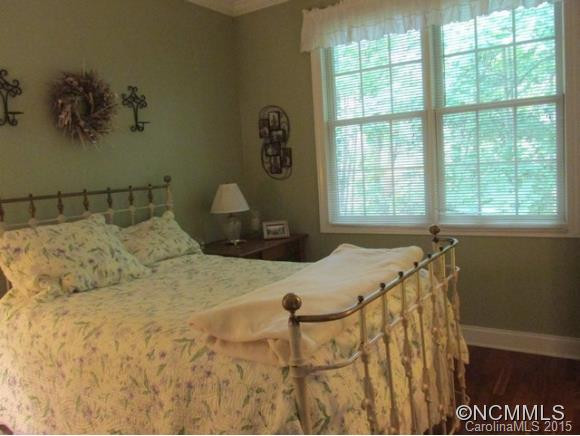 1742 Southpointe Drive - Photo 18