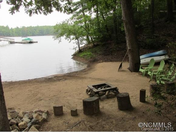1742 Southpointe Drive - Photo 4