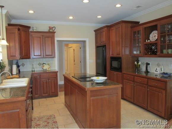 1742 Southpointe Drive - Photo 10