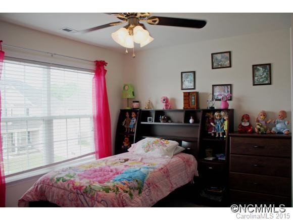 277 Roanoke Road - Photo 11