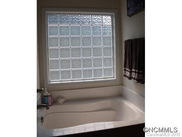 277 Roanoke Road - Photo 17