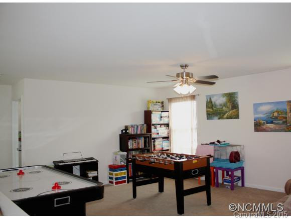 277 Roanoke Road - Photo 19