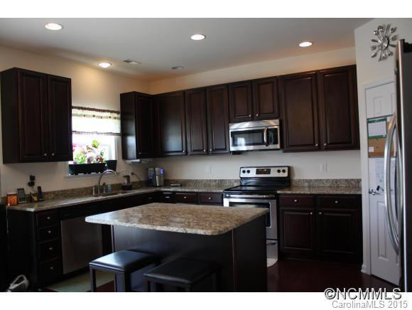 277 Roanoke Road - Photo 8