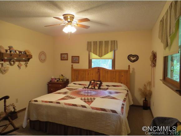391 Cabin Hill Road - Photo 14