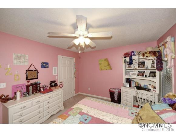 50 SUNSET RIDGE DRIVE - Photo 16