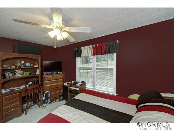 50 SUNSET RIDGE DRIVE - Photo 17