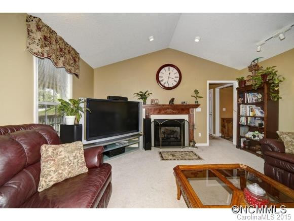 50 SUNSET RIDGE DRIVE - Photo 5