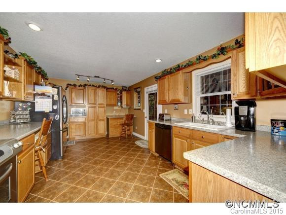 50 SUNSET RIDGE DRIVE - Photo 9