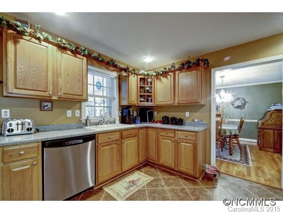 50 SUNSET RIDGE DRIVE - Photo 10