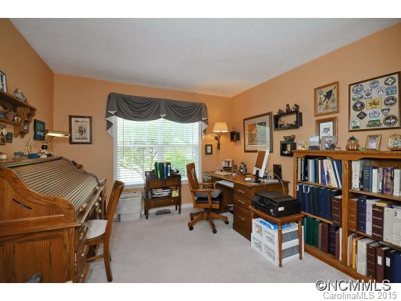 25 FOXMOOR COURT - Photo 13