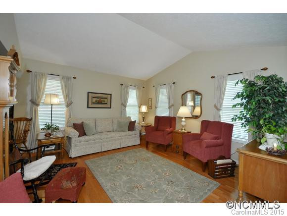 25 FOXMOOR COURT - Photo 4