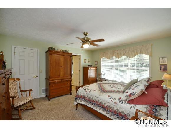 25 FOXMOOR COURT - Photo 10