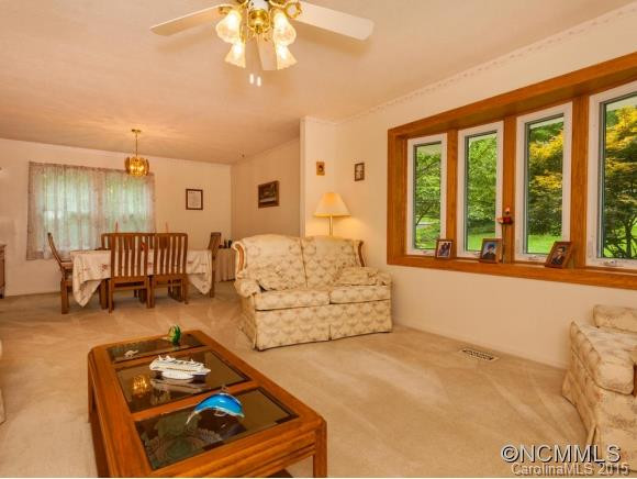 123 Castleton Lane - Photo 3