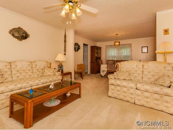 123 Castleton Lane - Photo 4