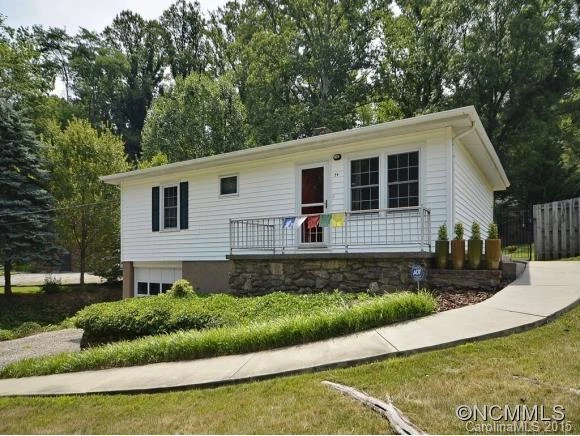 34 TANGLEWOOD DR