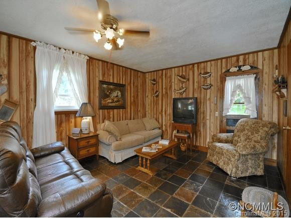 95 Shady Drive - Photo 2