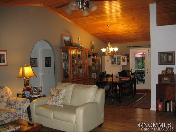 158 Stonecrest Heights - Photo 11
