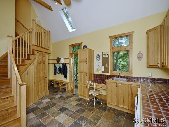 128 HAWK RIDGE - Photo 16