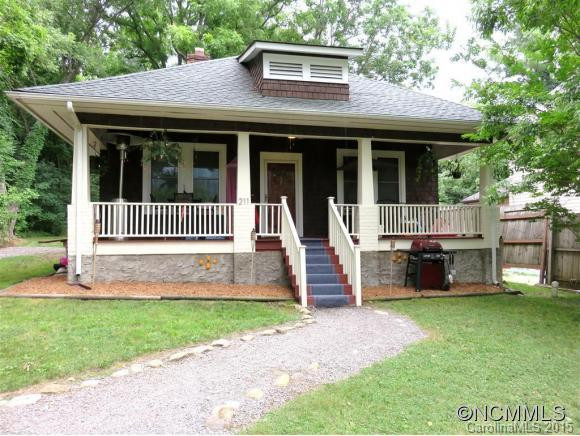 211 RAILROAD Street - Photo 2