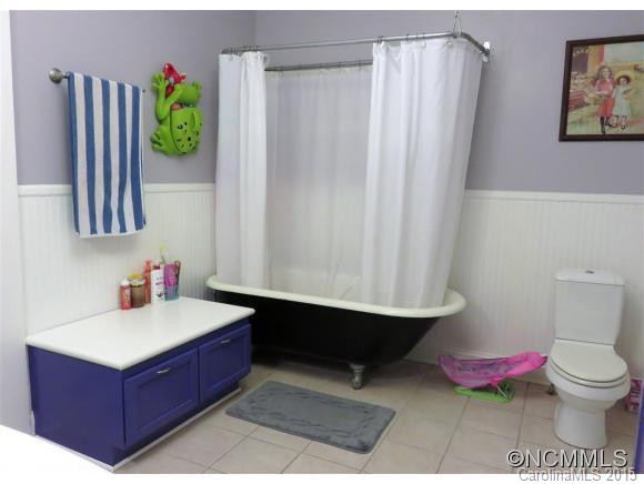 211 RAILROAD Street - Photo 14
