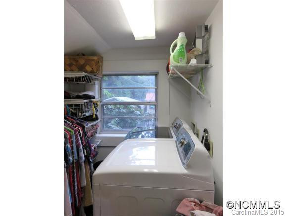 211 RAILROAD Street - Photo 16