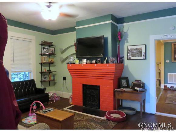 211 RAILROAD Street - Photo 4