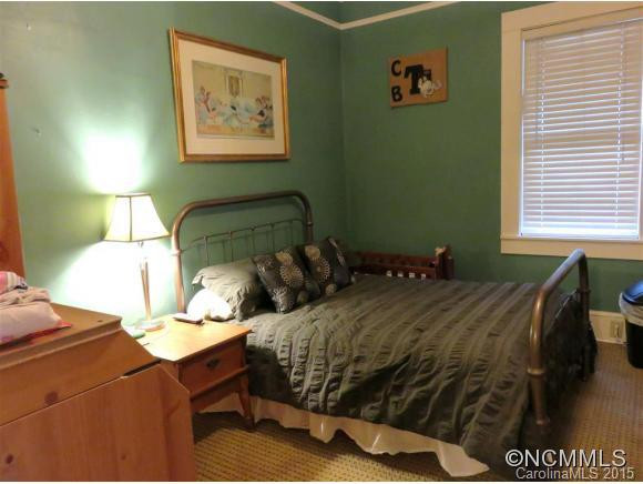 211 RAILROAD Street - Photo 7