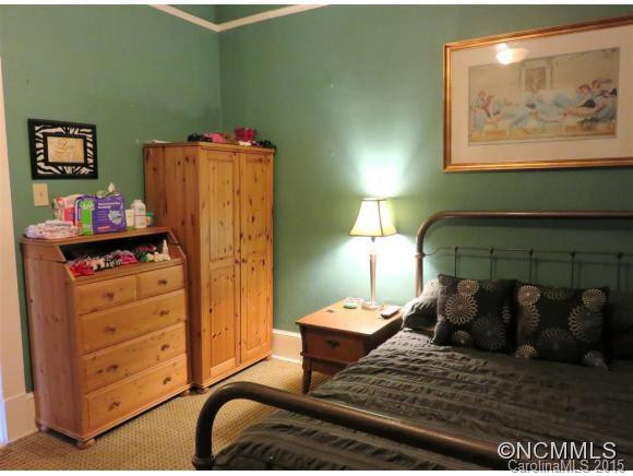 211 RAILROAD Street - Photo 9