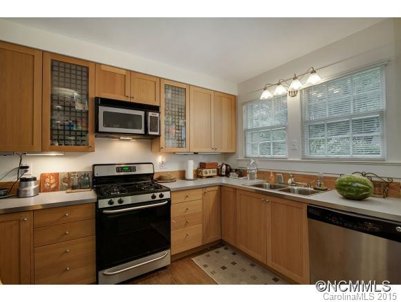 487 W. Probart Street - Photo 2