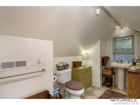 487 W. Probart Street - Photo 9