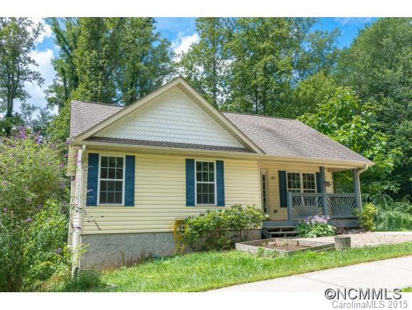 40 Oakcrest Place