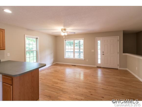 40 Oakcrest Place - Photo 6