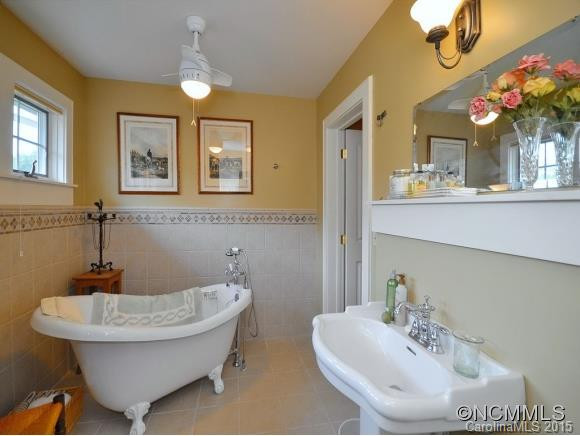 32 DAVE WAY - Photo 12